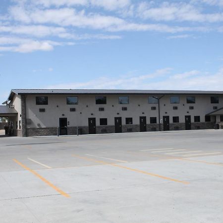 Boarders Inn & Suites By Cobblestone Hotels - Syracuse Exterior photo