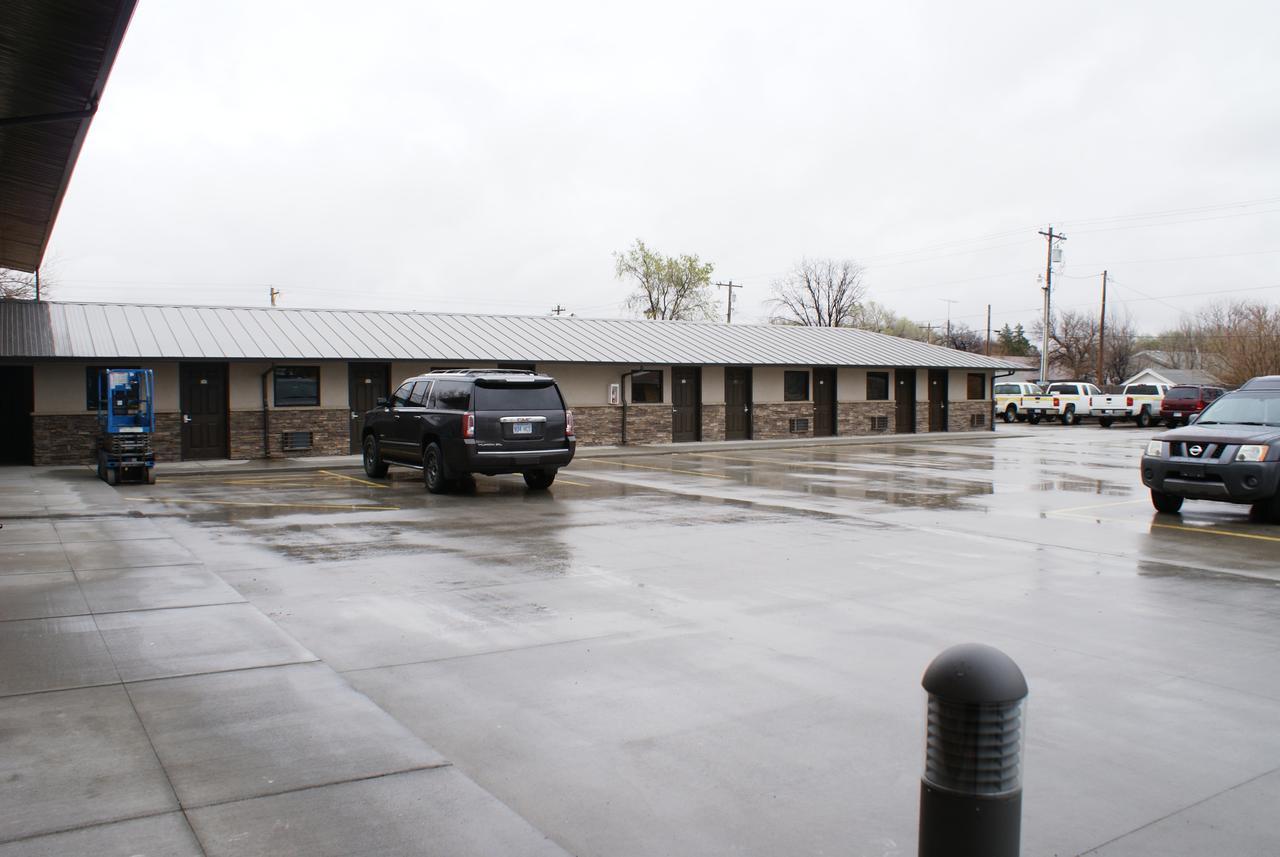 Boarders Inn & Suites By Cobblestone Hotels - Syracuse Exterior photo