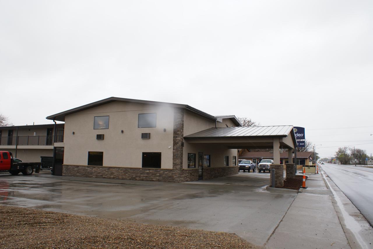 Boarders Inn & Suites By Cobblestone Hotels - Syracuse Exterior photo